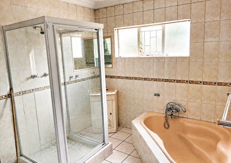 To Let 10 Bedroom Property for Rent in Die Bult North West